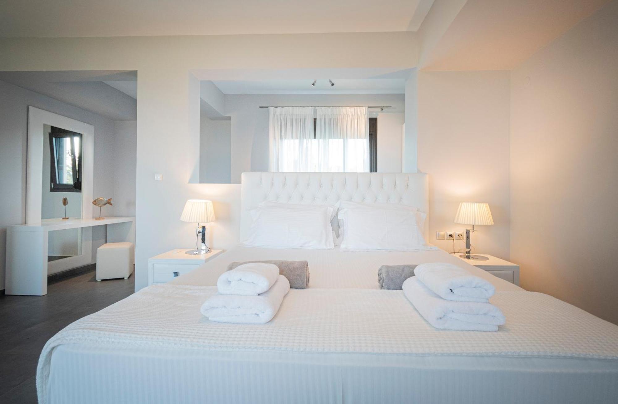Bellevue Villas With Private Pool Ханиоти Екстериор снимка